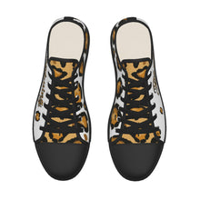 Load image into Gallery viewer, All-Over Print Women&#39;s Low-cut Canvas Shoes

